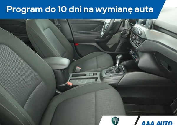 Ford Focus cena 56000 przebieg: 77574, rok produkcji 2018 z Terespol małe 211